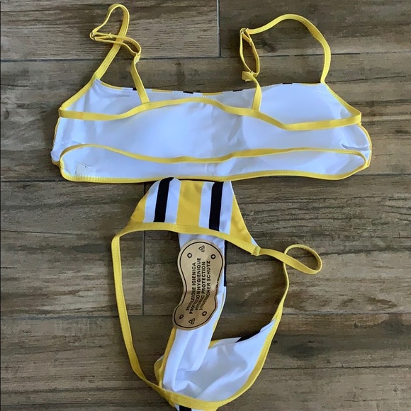 Striped yellow bathing suit - Picture 4 of 4
